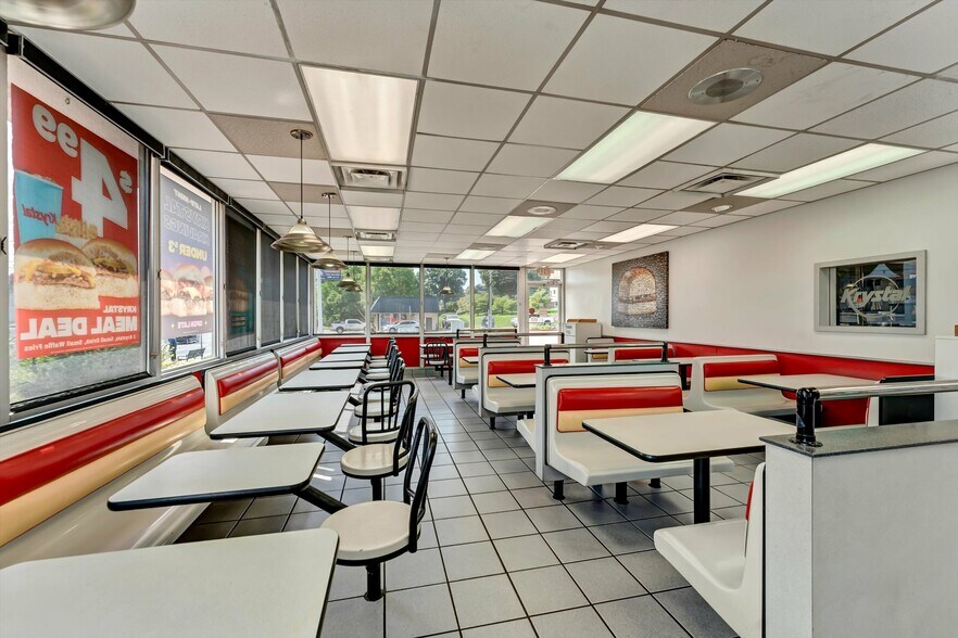 More Photos Of 2815 N Broadway St, Knoxville Fast Food For Sale