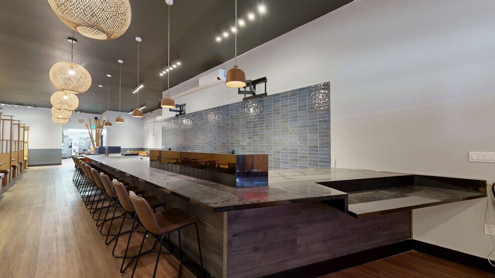 More Photos Of 355-357 Grand Ave, Oakland Storefront Retail Office For Lease