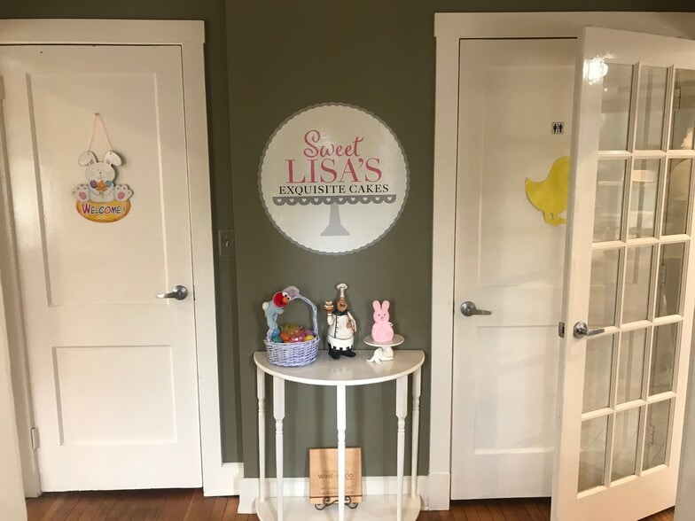 More Photos Of 3 Field Rd, Cos Cob Specialty For Sale