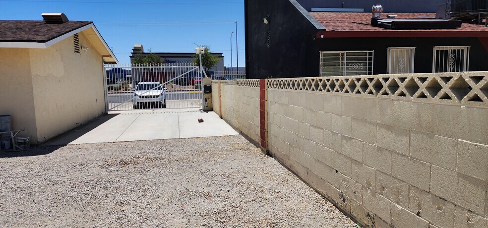 More Photos Of 4516 W Charleston Blvd, Las Vegas Freestanding For Sale