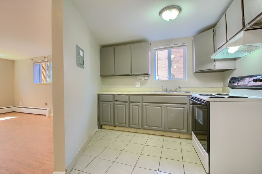 More Photos Of 1345-1363 Yosemite St, Denver Apartments For Sale