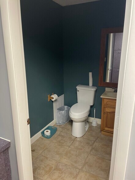 More Photos Of 1620 Kentucky Ave, Paducah Office For Lease