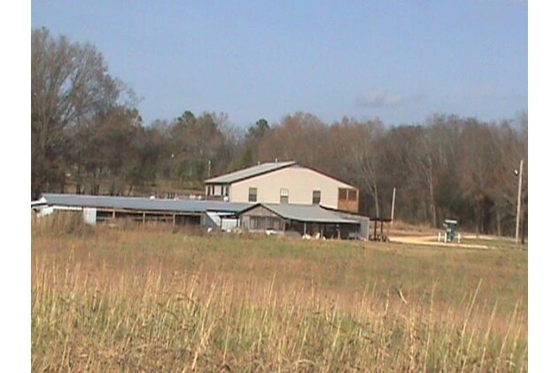 More Photos Of 7386 Mt Carmel Rd, Decaturville Convenience Store For Sale