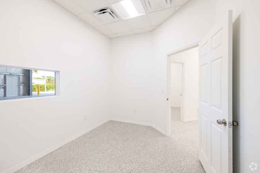 More Photos Of 10160 Mallory East Pky, Saint James City Industrial For Sale