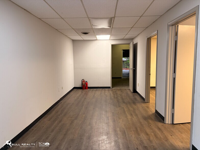 More Photos Of 5891 New Peachtree Rd, Doraville Warehouse For Lease