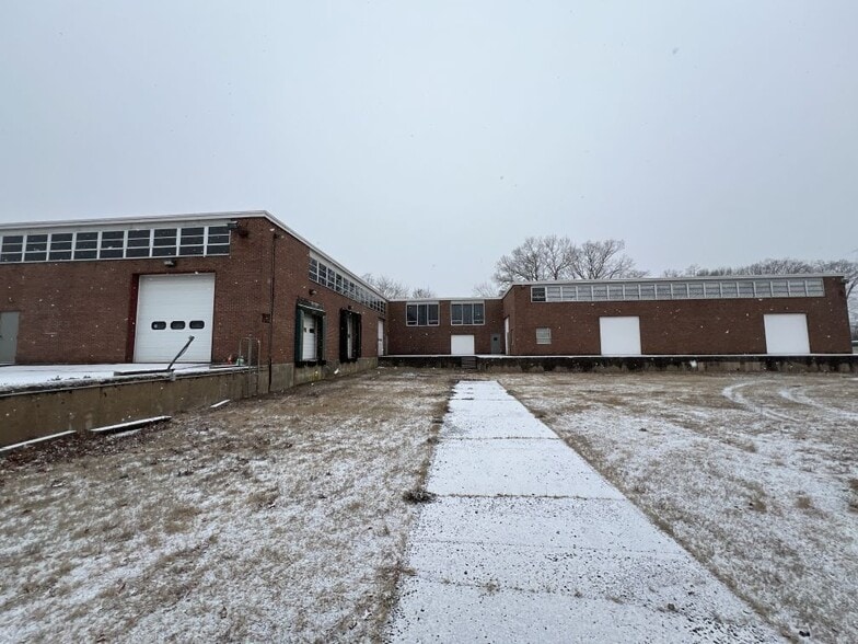 More Photos Of 150 Sandbank Rd, Cheshire Warehouse For Sale