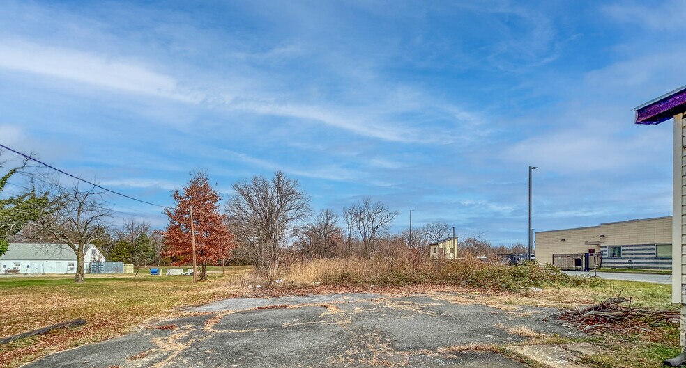 More Photos Of 5812 Marlboro Pike, District Heights Office For Sale