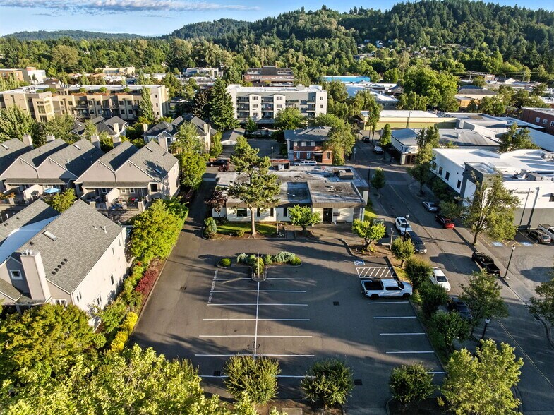 More Photos Of 400 NE Roberts Ave, Gresham Medical For Sale