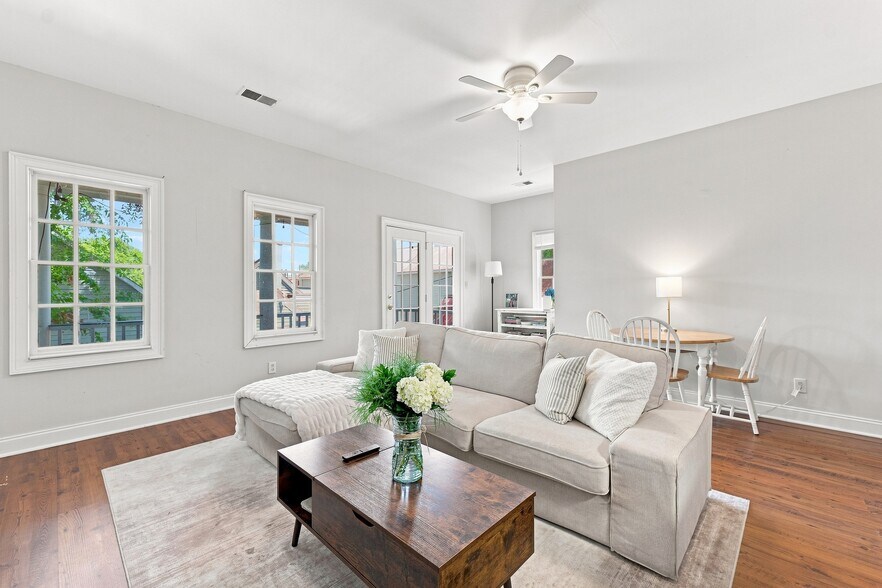 More Photos Of 183 Smith St, Charleston Multifamily For Sale