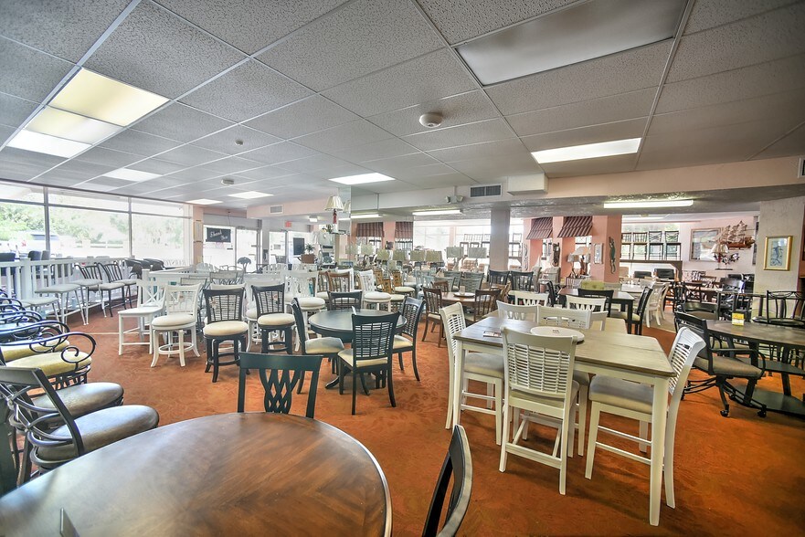 More Photos Of 1202 Ridgewood Ave, Daytona Beach General Retail For Sale