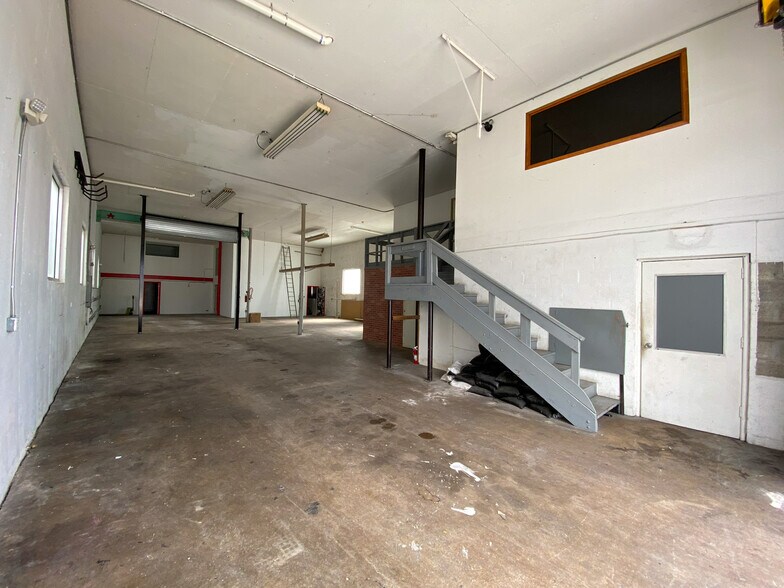 More Photos Of 2845 NW 35th St, Miami Warehouse For Sale