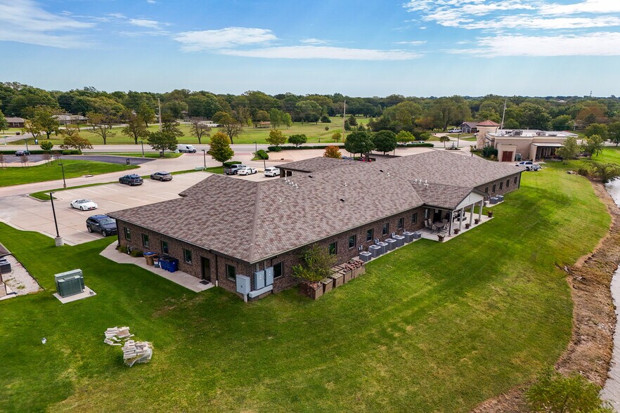 More Photos Of 429 S 119th St W, Wichita Office For Sale