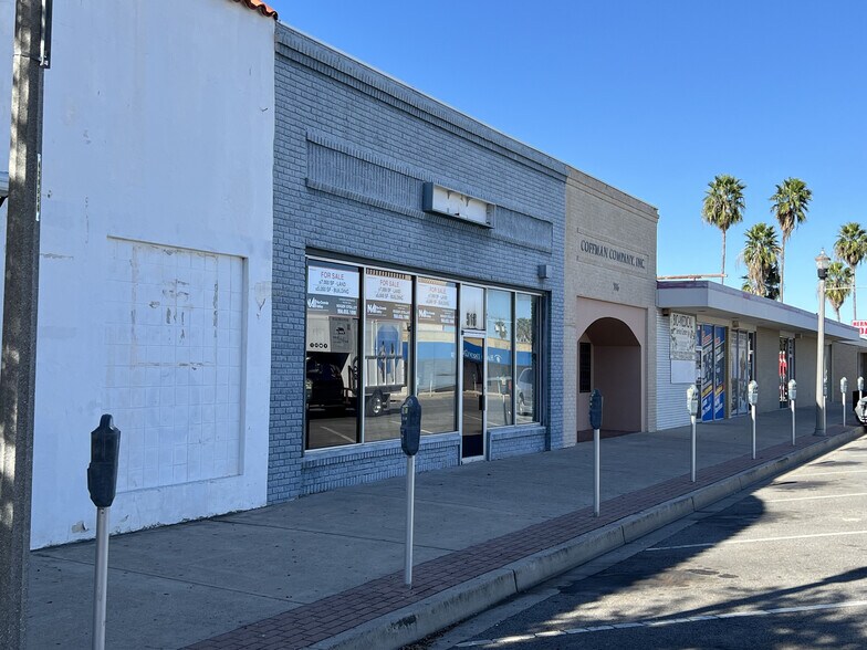 More Photos Of 516-518 S Broadway St, McAllen Office For Sale