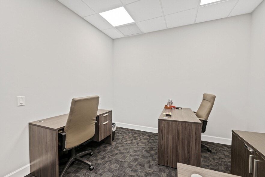 More Photos Of 10055 Yamato Rd, Boca Raton Medical For Lease