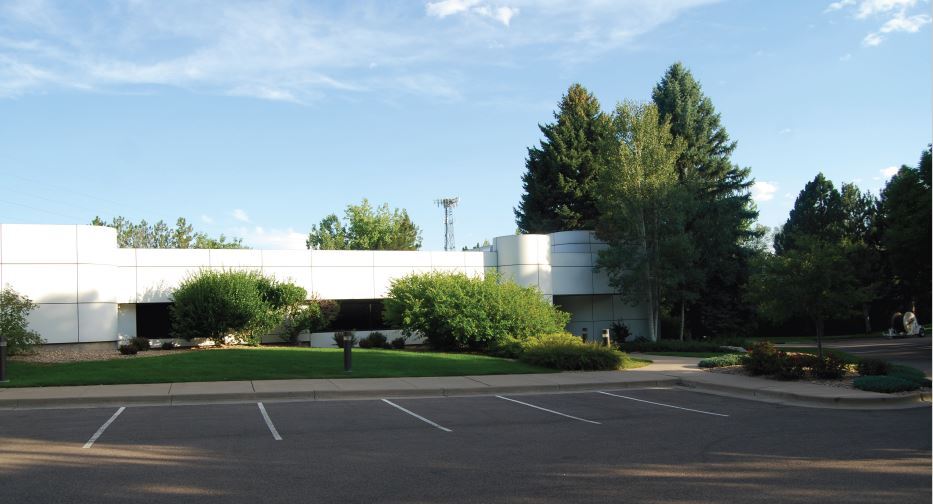 More Photos Of 680 Harlan St, Lakewood Flex For Lease
