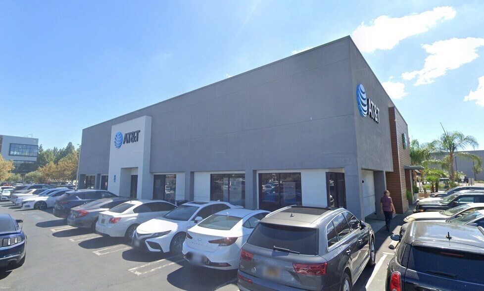 More Photos Of 6201-6203 Topanga Canyon Blvd, Woodland Hills Freestanding For Lease