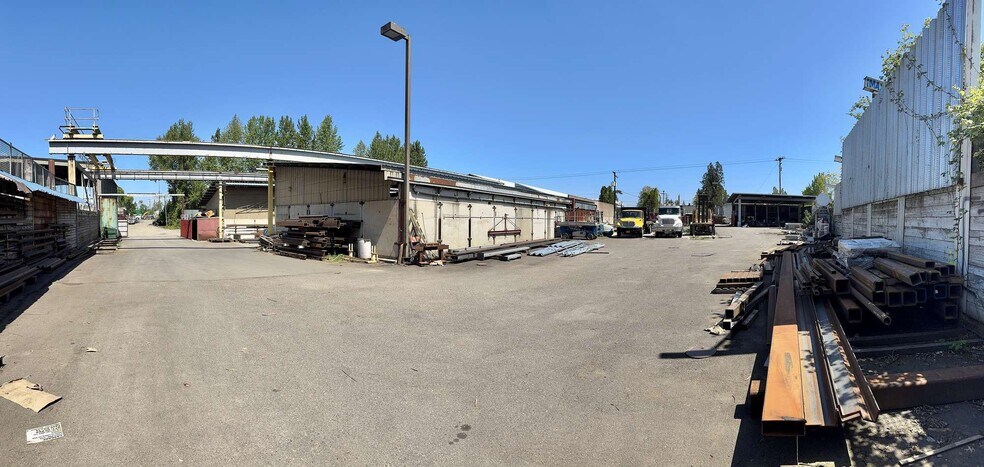 More Photos Of 8235 N Kerby Ave, Portland Warehouse For Lease