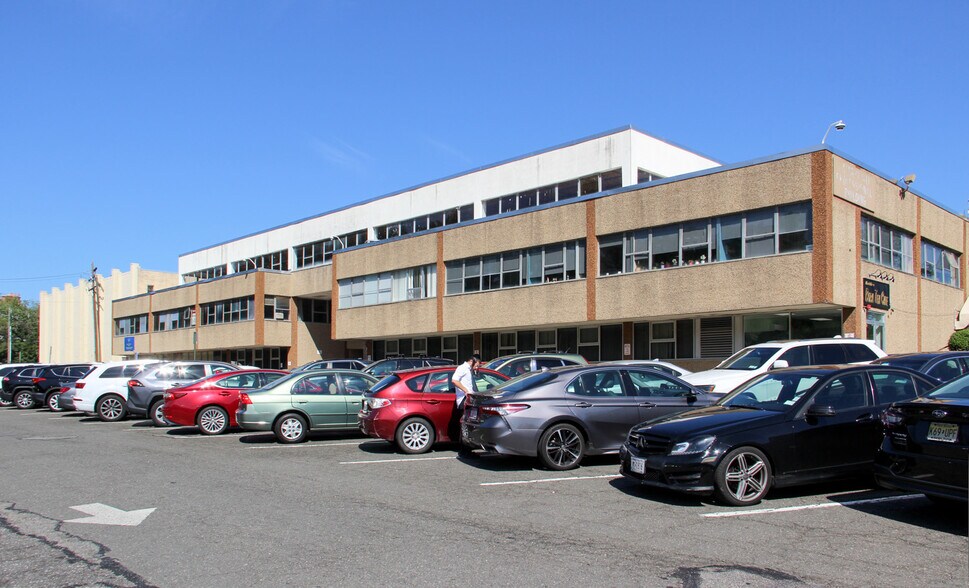 More Photos Of 45 S Route 9W, West Haverstraw Unknown For Lease