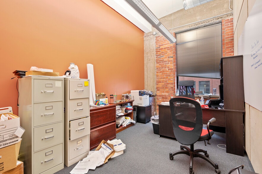 More Photos Of 2828-2840 Liberty Ave, Pittsburgh Office For Lease