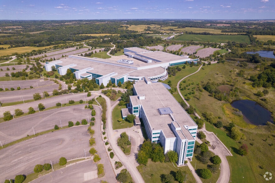 More Photos Of 2001 N Division St, Harvard Manufacturing For Lease