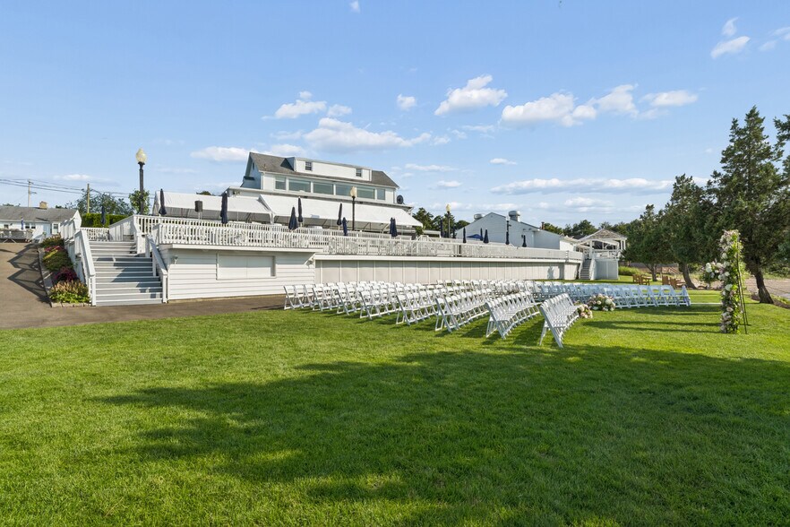 More Photos Of 62 Cove St, New Haven Specialty For Sale