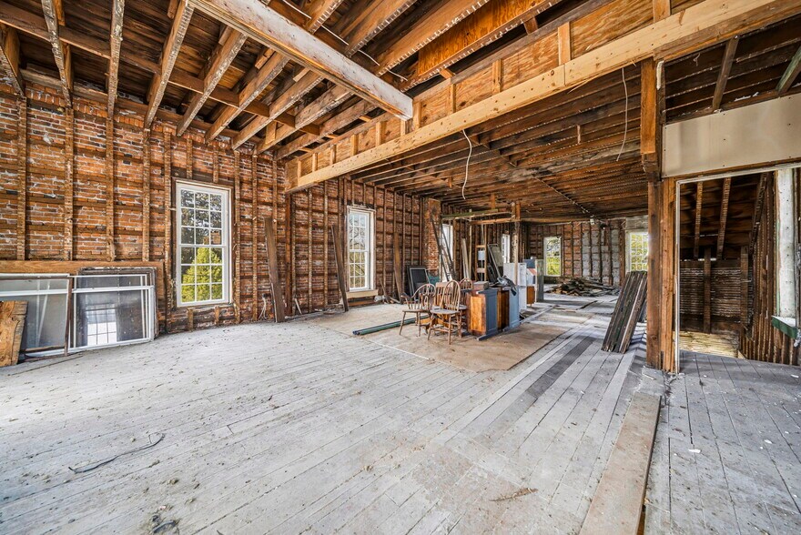More Photos Of 2699 E Center St, North Kingsville Apartments For Sale