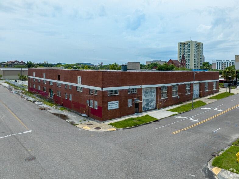 More Photos Of 925 N Ocean St, Jacksonville Manufacturing For Sale