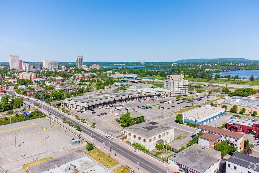 More Photos Of 250 City Centre Ave, Ottawa Unknown For Lease