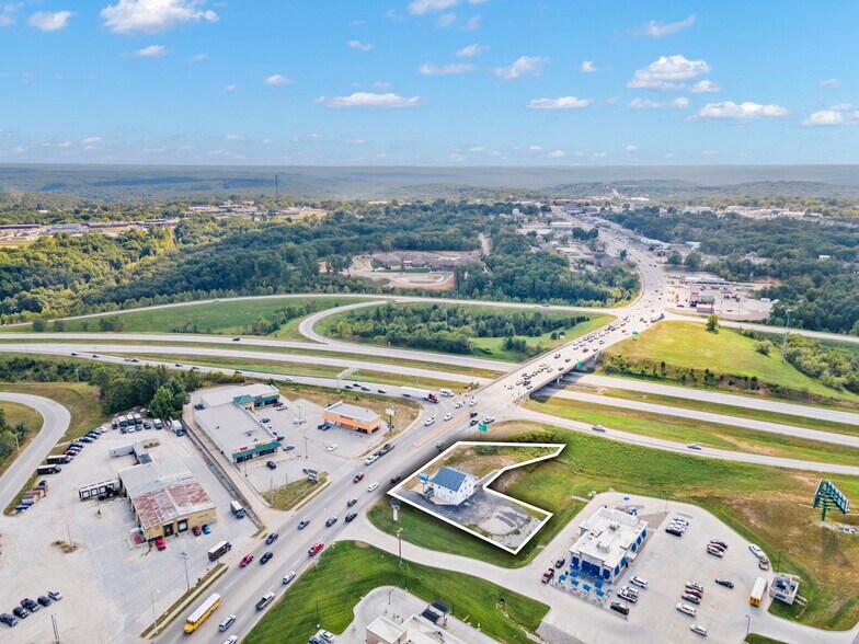 More Photos Of 771 E HWY 54, Camdenton Office For Sale