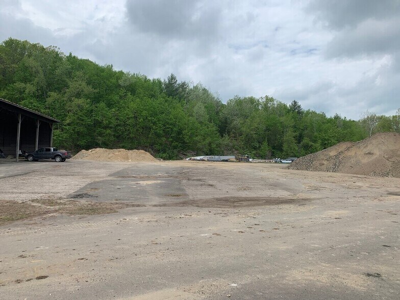 Primary Photo Of 1565 Monroe Tpke, Monroe Land For Lease