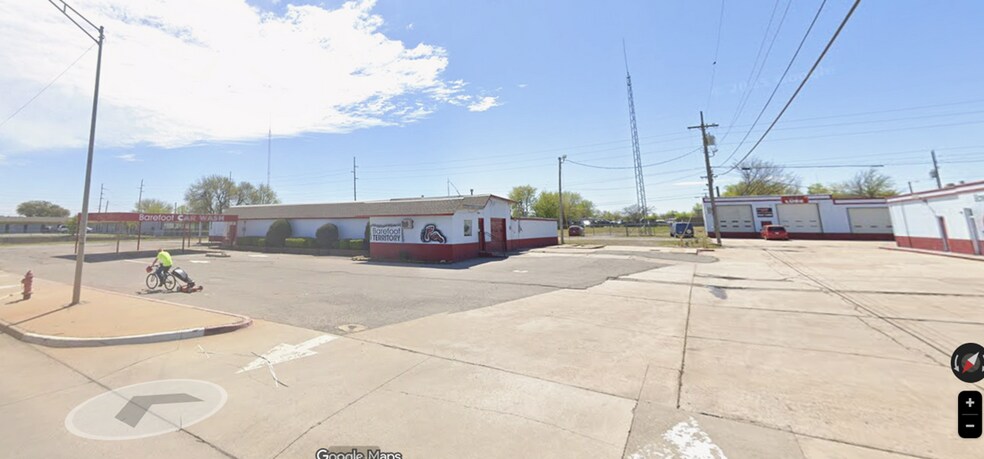 More Photos Of 106 SW Lee Blvd, Lawton General Retail For Sale