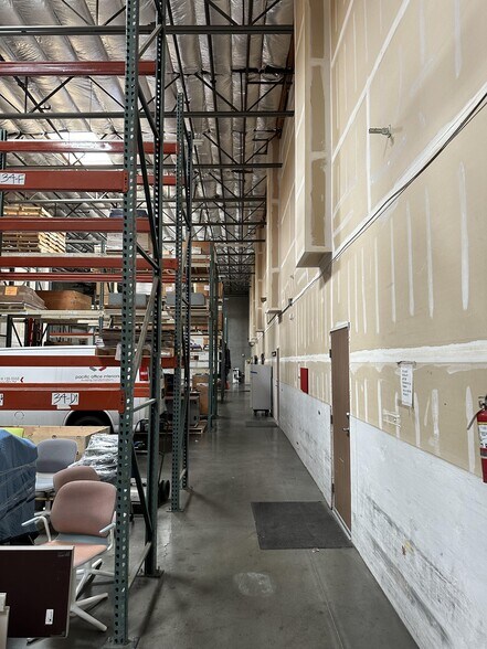 More Photos Of 5304 Derry Ave, Agoura Hills Industrial For Lease