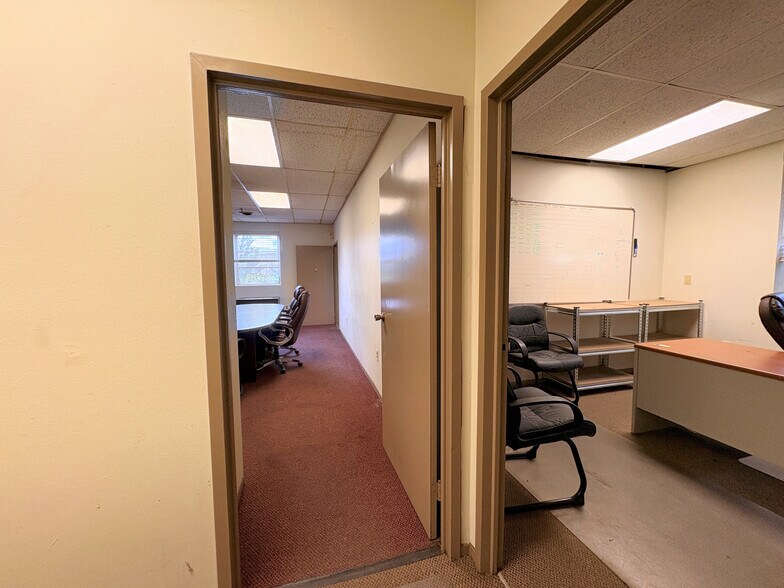 More Photos Of 5 Canale Dr, Egg Harbor Township Manufacturing For Lease