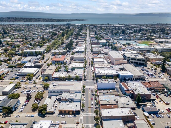 More Photos Of 2411 Santa Clara Ave, Alameda Bank For Lease