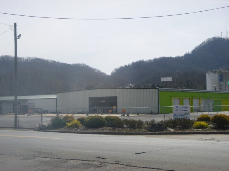 Primary Photo Of 1413 Riverport Rd, Kingsport Freestanding For Sale