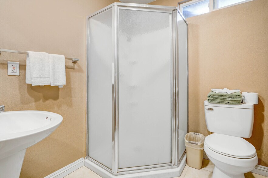 More Photos Of 1054-1098 State Highway 2, Wrightwood Hospitality For Sale