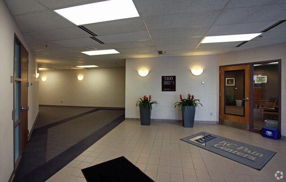 More Photos Of 1300 E 104th St, Kansas City Medical For Sale