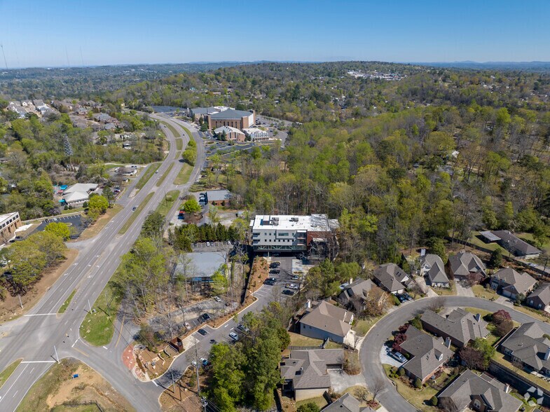More Photos Of 2101 Old Columbiana Rd, Vestavia Hills Office For Lease