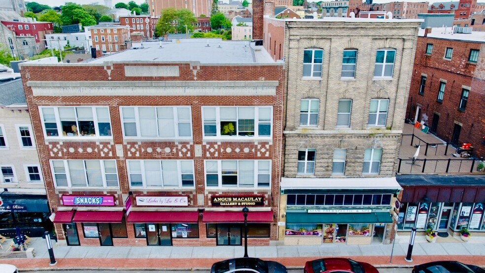 More Photos Of 153 Bank St, New London Apartments For Lease
