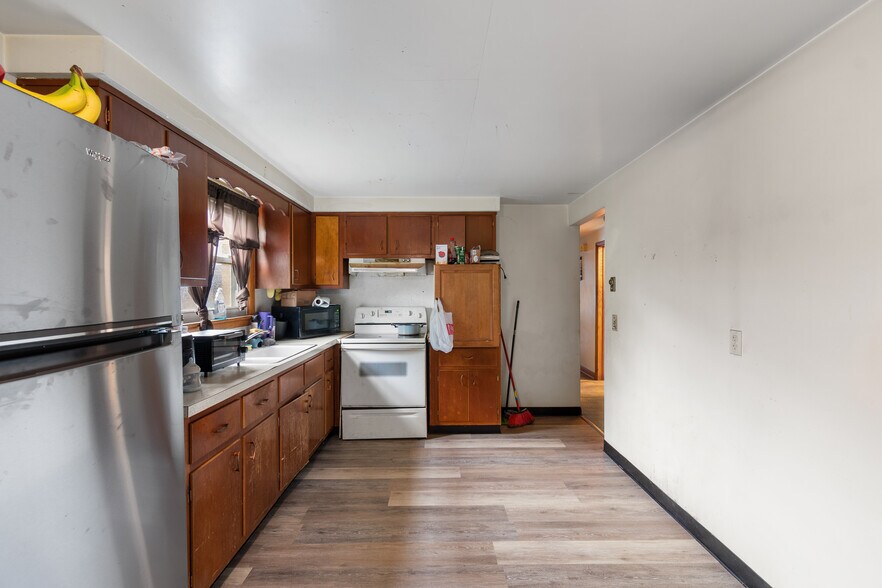More Photos Of 2017 Fulton Rd NW, Canton Apartments For Sale