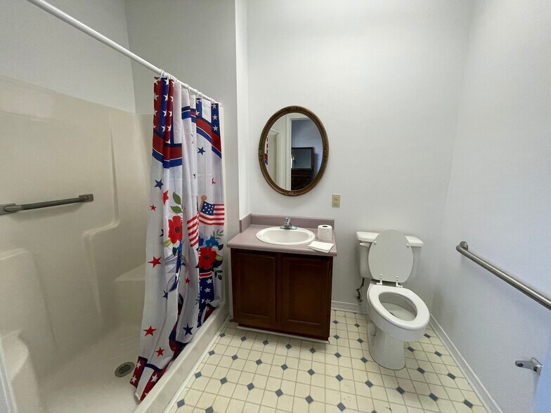 More Photos Of 5151 Northpointe Pky, Pensacola Continuing Care Retirement Community For Sale