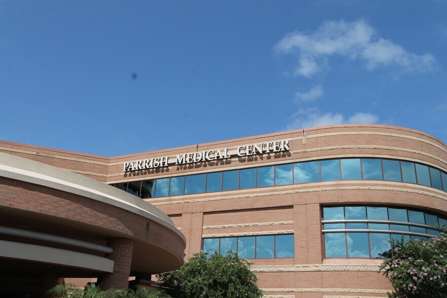 More Photos Of 561 N Washington Ave, Titusville Land For Sale