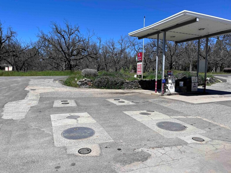 More Photos Of 8032 Mountain Ranch Rd, Mountain Ranch Convenience Store For Sale