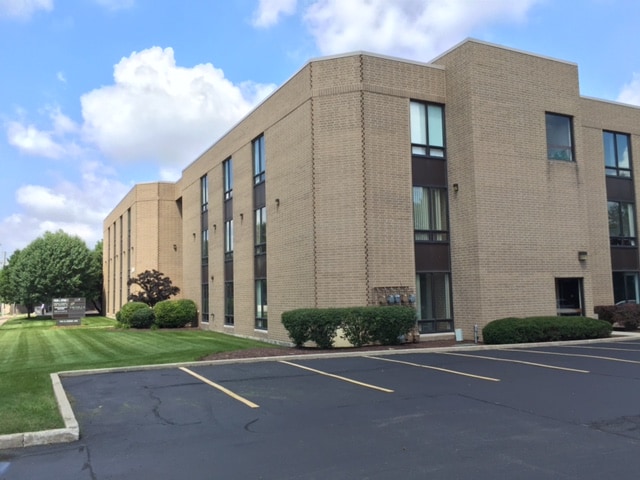 More Photos Of 700 E Ogden Ave, Westmont Medical For Lease