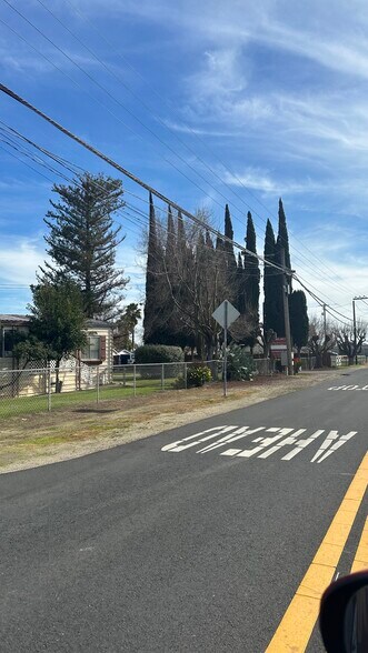 More Photos Of 2042 Tully Rd, Hughson Manufactured Housing Mobile Home Park For Sale
