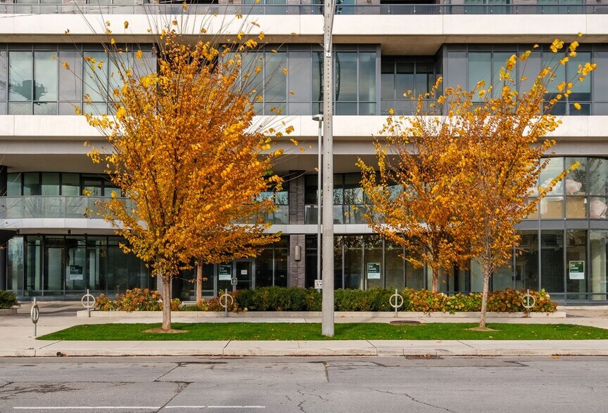 More Photos Of 6 Gibbs Rd, Toronto Apartments For Lease