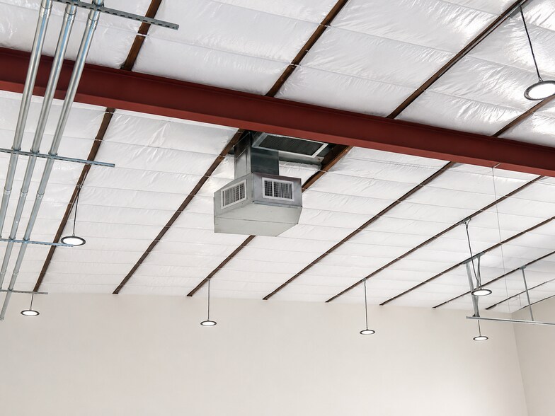 More Photos Of 7044 Queenston Blvd, Houston Light Distribution For Lease