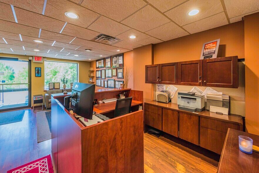 More Photos Of 1535 E Racine Ave, Waukesha Loft Creative Space For Sale