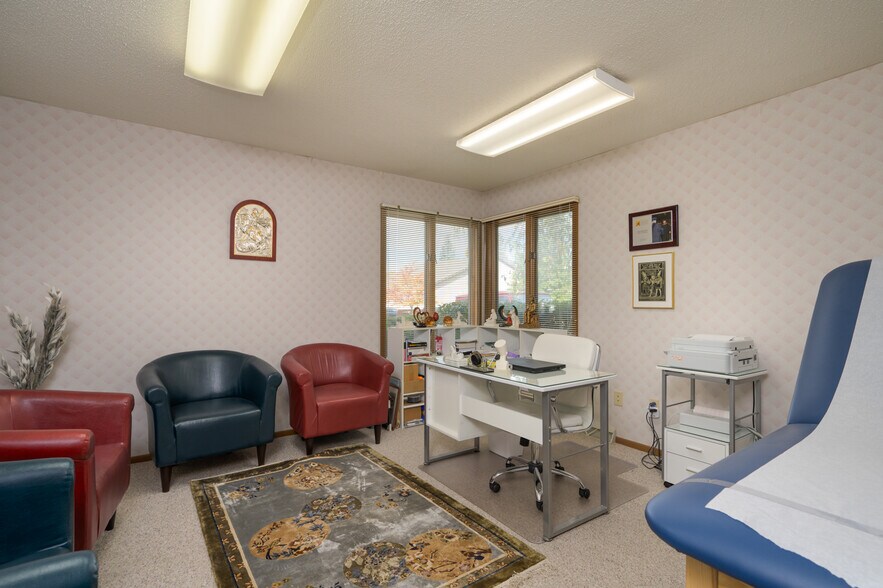 More Photos Of 755 Boardman Canfield Rd, Boardman Medical For Lease