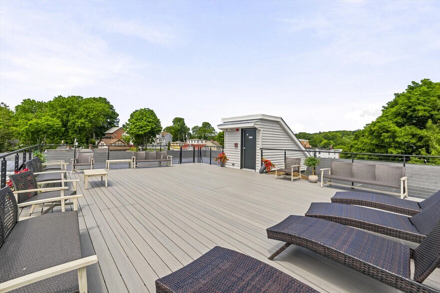 More Photos Of 122 Greenwich Ave, Goshen Multifamily For Sale